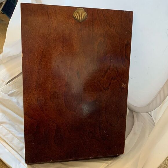 The Bombay Company Wooden Fold Up Vanity Mirror - Picture 4 of 7